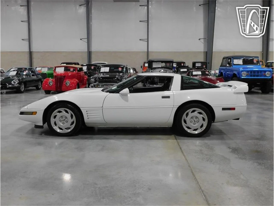 1992 Chevrolet Corvette C4 - Image 7 of 31