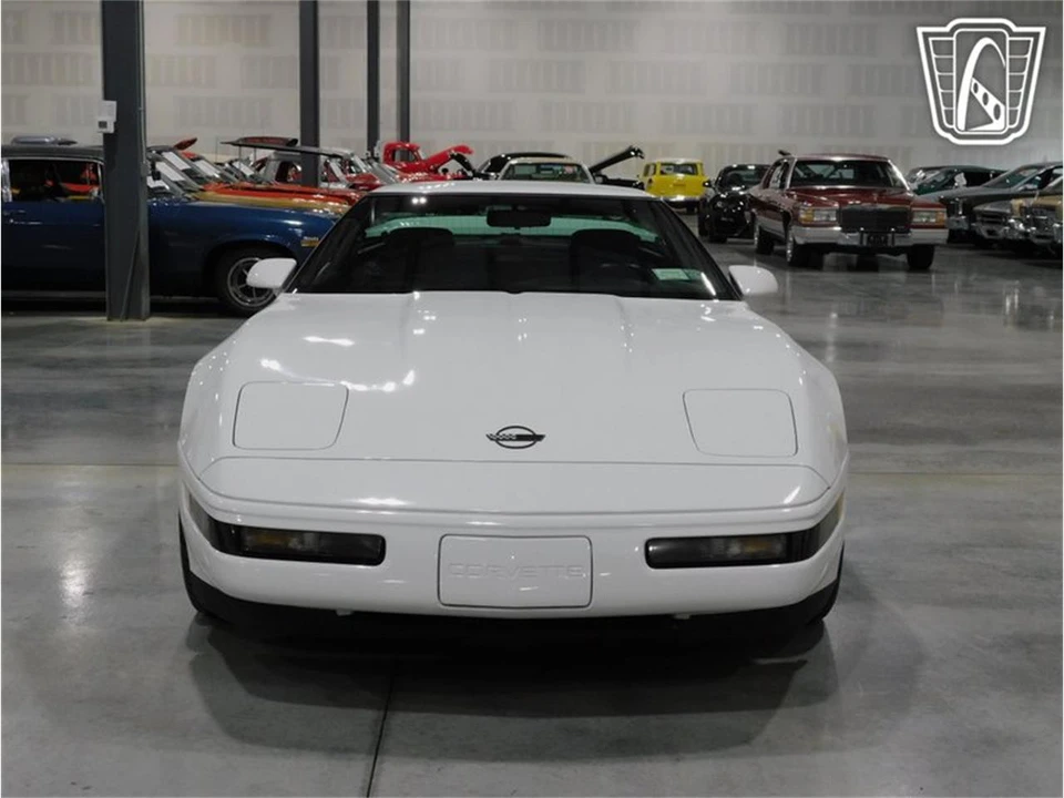 1992 Chevrolet Corvette C4 - Image 13 of 31