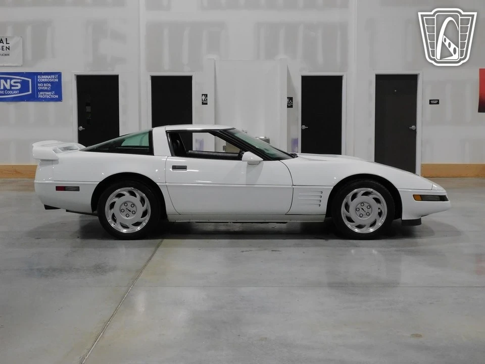 1992 Chevrolet Corvette C4 - Image 19 of 21