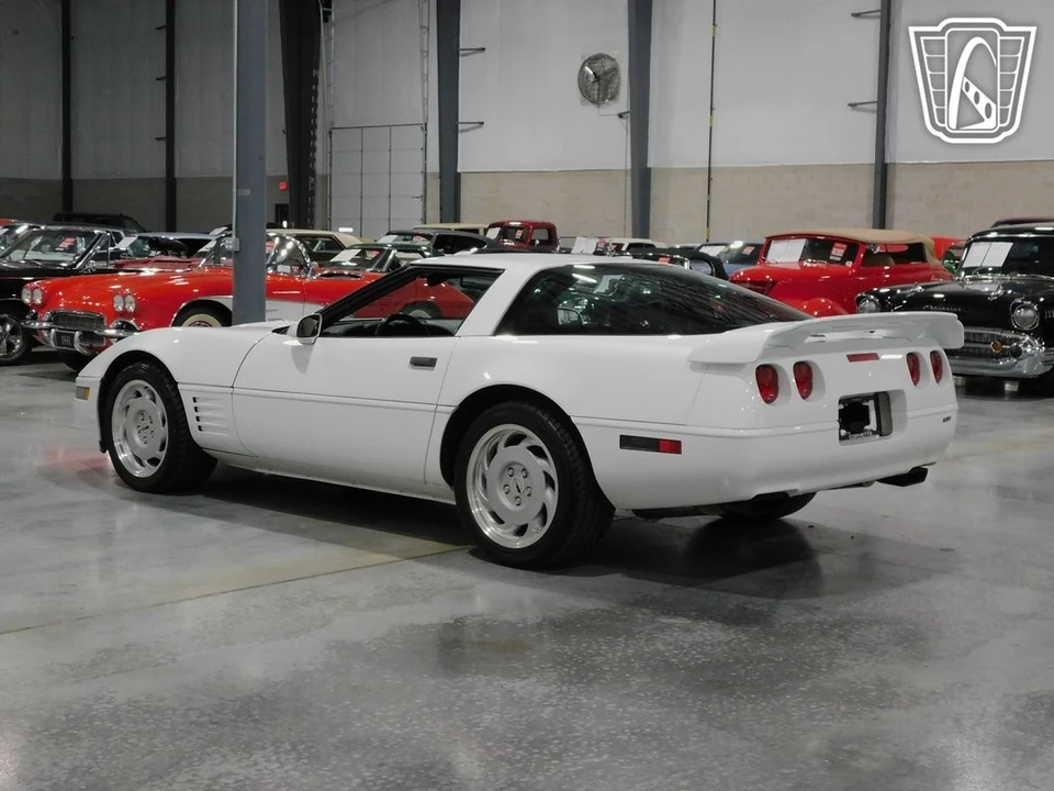 1992 Chevrolet Corvette C4 - Image 16 of 21