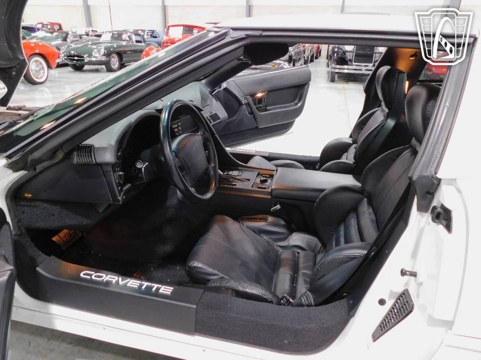 1992 Chevrolet Corvette C4 - Image 8 of 21