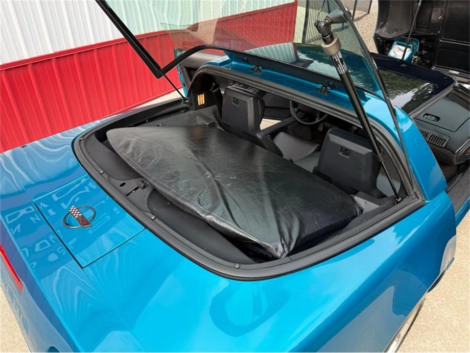 1992 Chevrolet Corvette C4 - Image 24 of 31