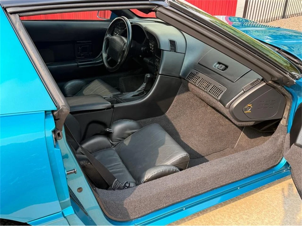 1992 Chevrolet Corvette C4 - Image 10 of 31