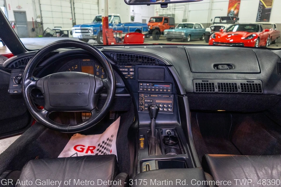 1992 Chevrolet Corvette C4 - Image 17 of 31