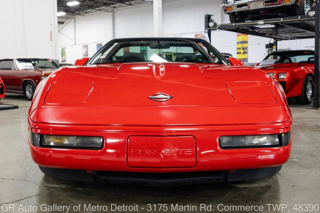 1992 Chevrolet Corvette C4 - Image 13 of 31