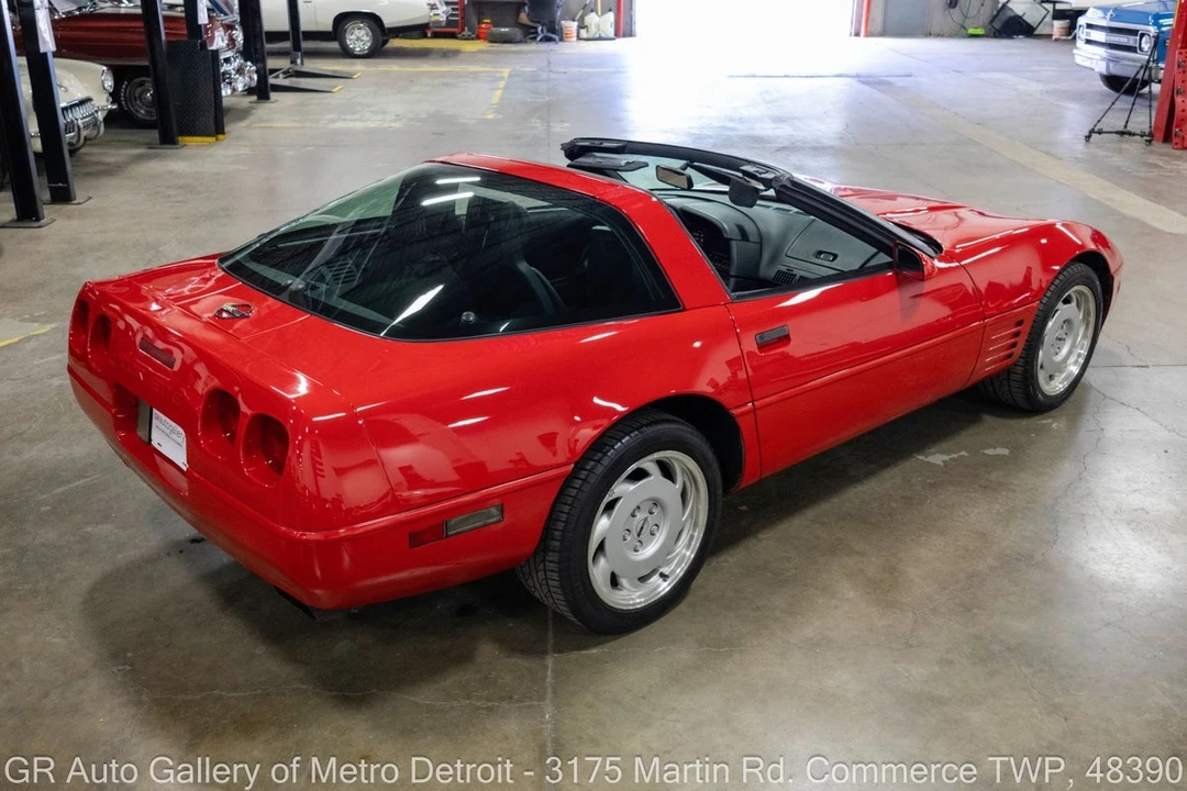 1992 Chevrolet Corvette C4 - Image 8 of 31