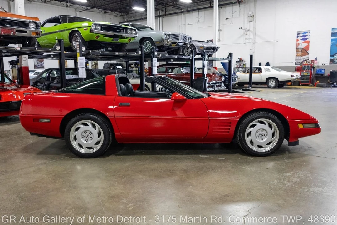 1992 Chevrolet Corvette C4 - Image 9 of 31