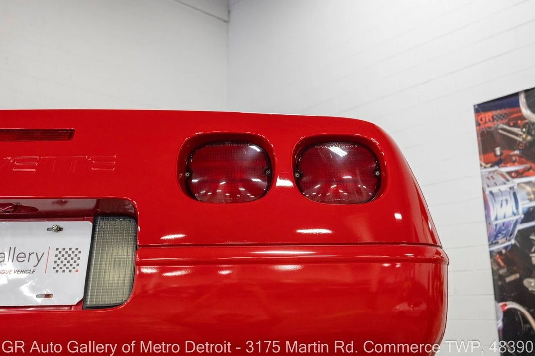 1992 Chevrolet Corvette C4 - Image 28 of 31