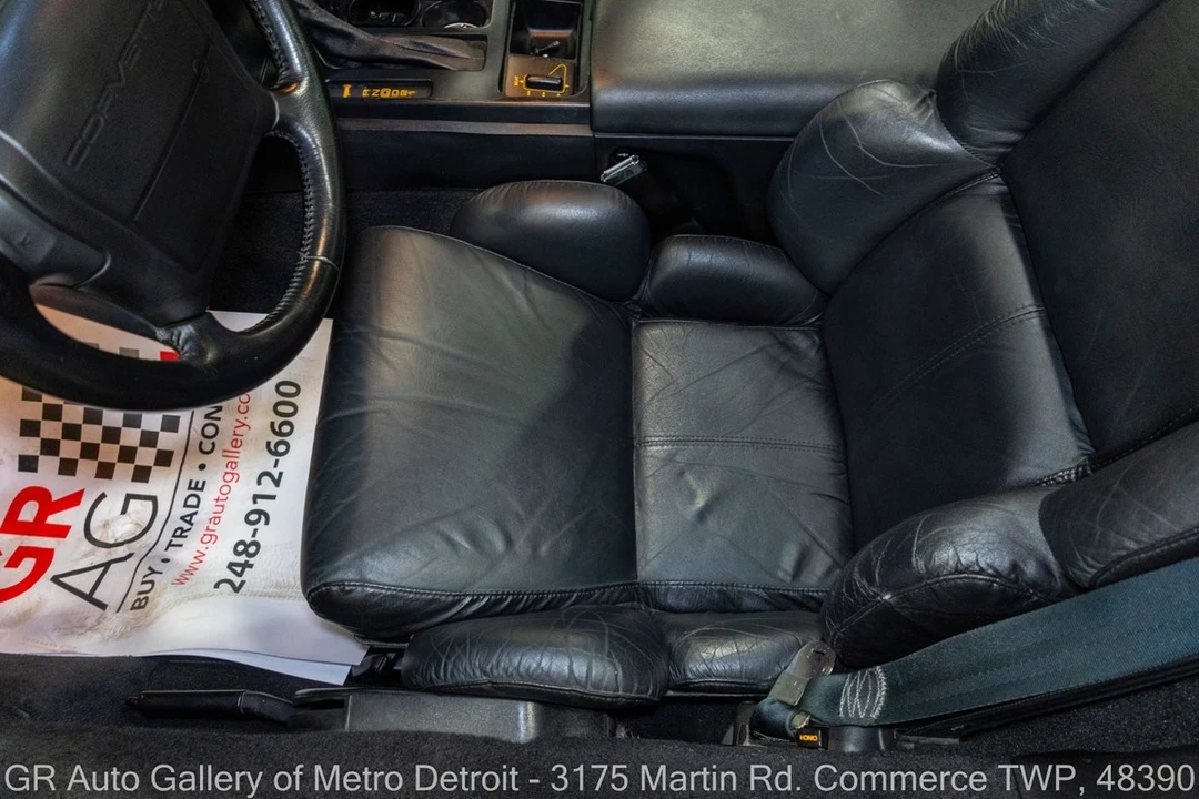 1992 Chevrolet Corvette C4 - Image 17 of 31