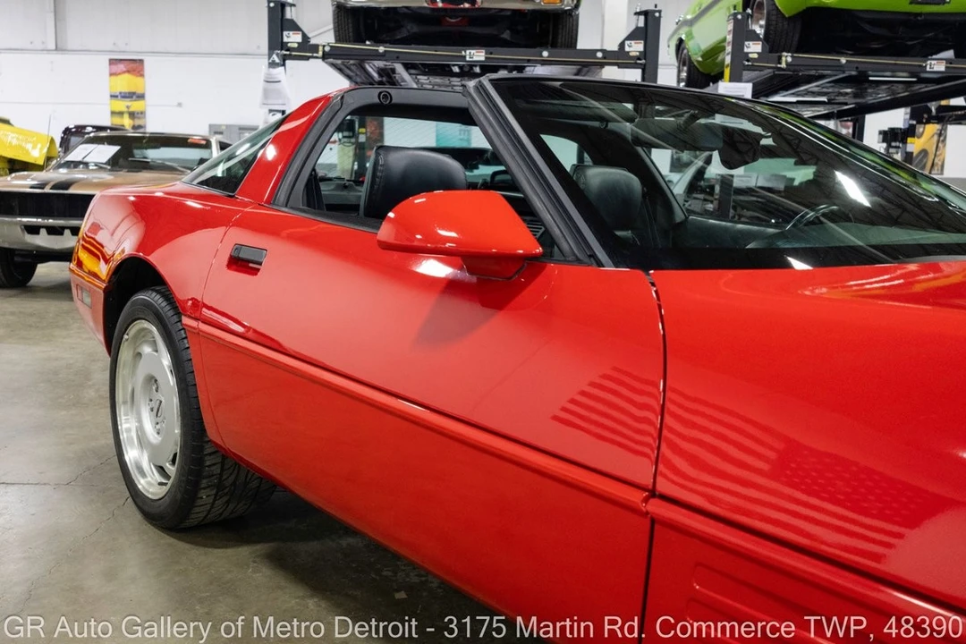 1992 Chevrolet Corvette C4 - Image 25 of 31