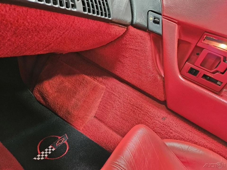 1992 Chevrolet Corvette C4 - Image 20 of 23