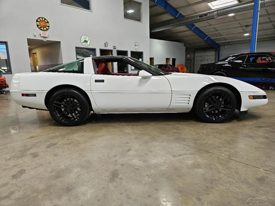 1992 Chevrolet Corvette C4 - Image 4 of 23