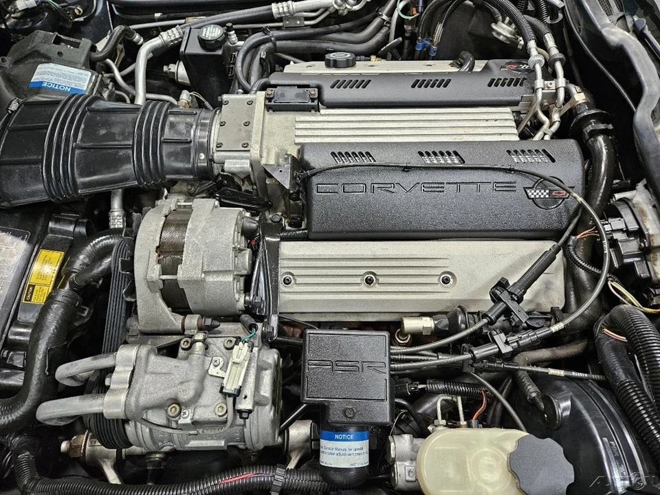 1992 Chevrolet Corvette C4 - Image 14 of 23