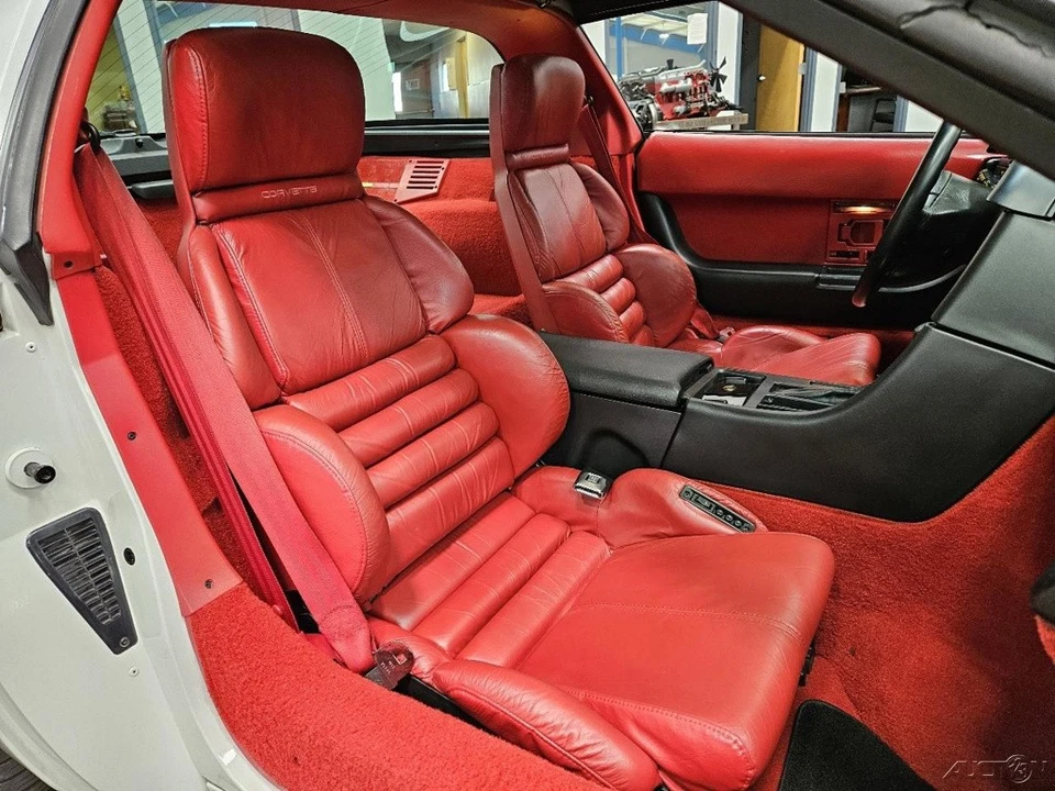 1992 Chevrolet Corvette C4 - Image 12 of 23
