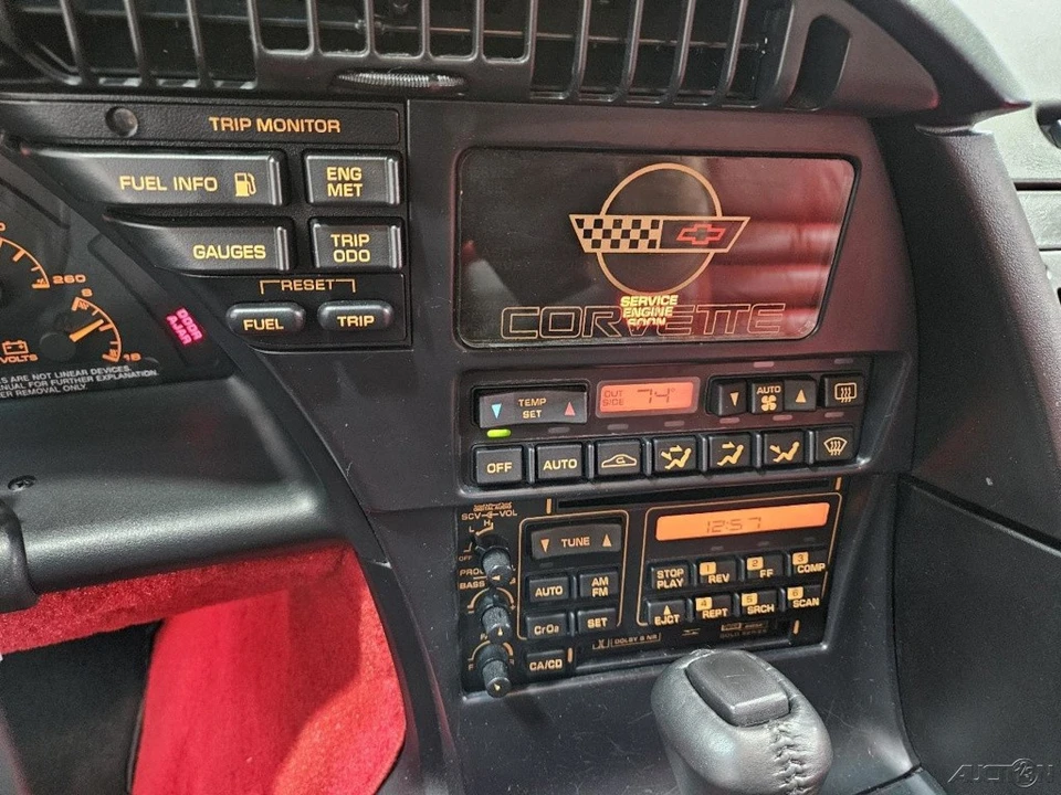 1992 Chevrolet Corvette C4 - Image 19 of 23