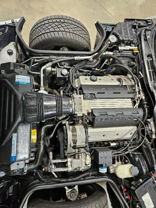 1992 Chevrolet Corvette C4 - Image 17 of 23