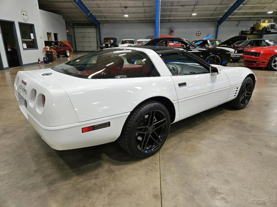 1992 Chevrolet Corvette C4 - Image 5 of 23