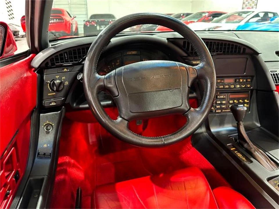 1992 Chevrolet Corvette C4 - Image 8 of 30