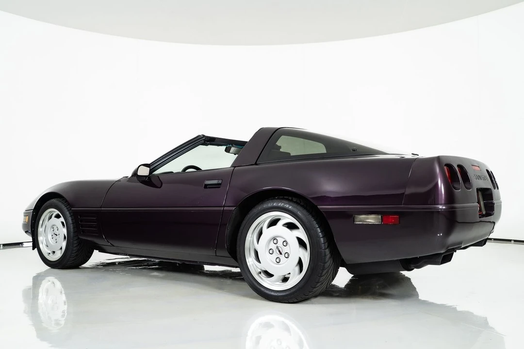 1992 Chevrolet Corvette C4 - Image 8 of 12