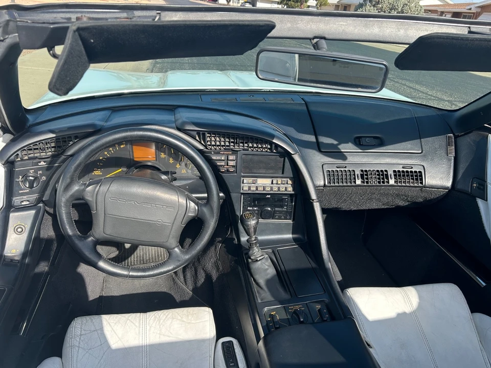 1992 Chevrolet Corvette C4 - Image 8 of 14
