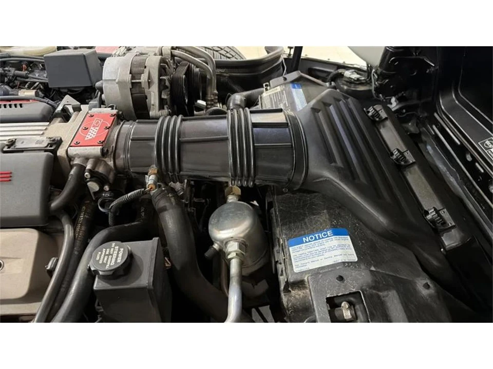 1992 Chevrolet Corvette C4 - Image 16 of 31
