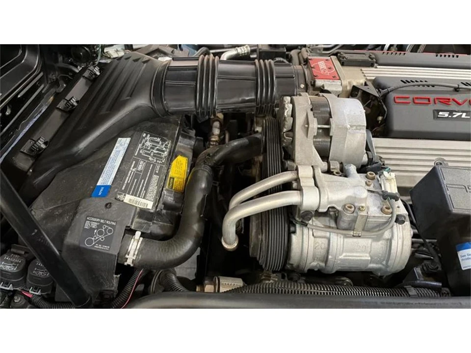 1992 Chevrolet Corvette C4 - Image 24 of 31