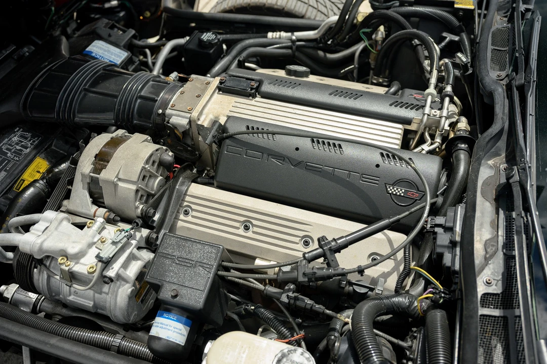 1992 Chevrolet Corvette C4 - Image 16 of 17