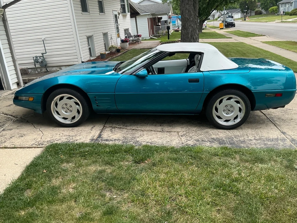 1992 Chevrolet Corvette C4 - Image 2 of 31