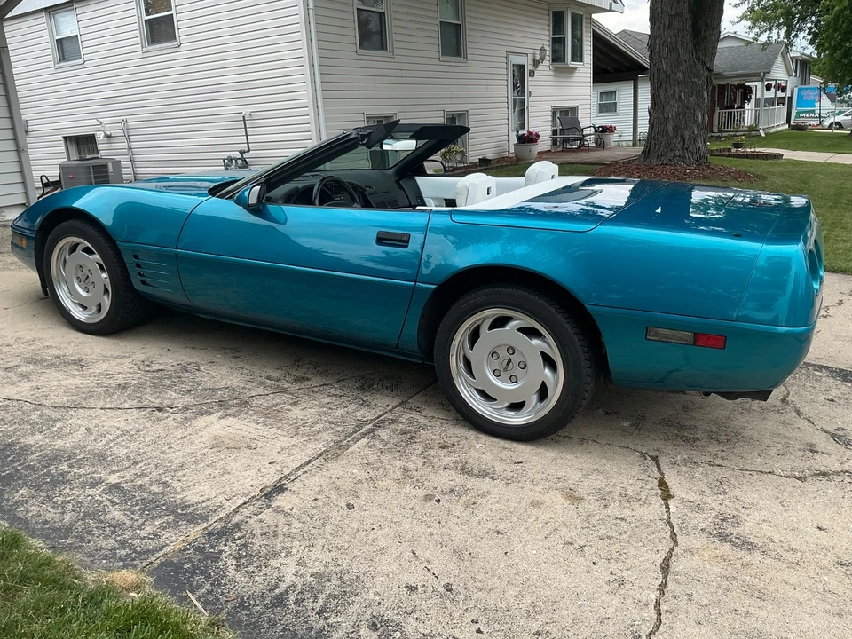 1992 Chevrolet Corvette C4 - Image 8 of 31