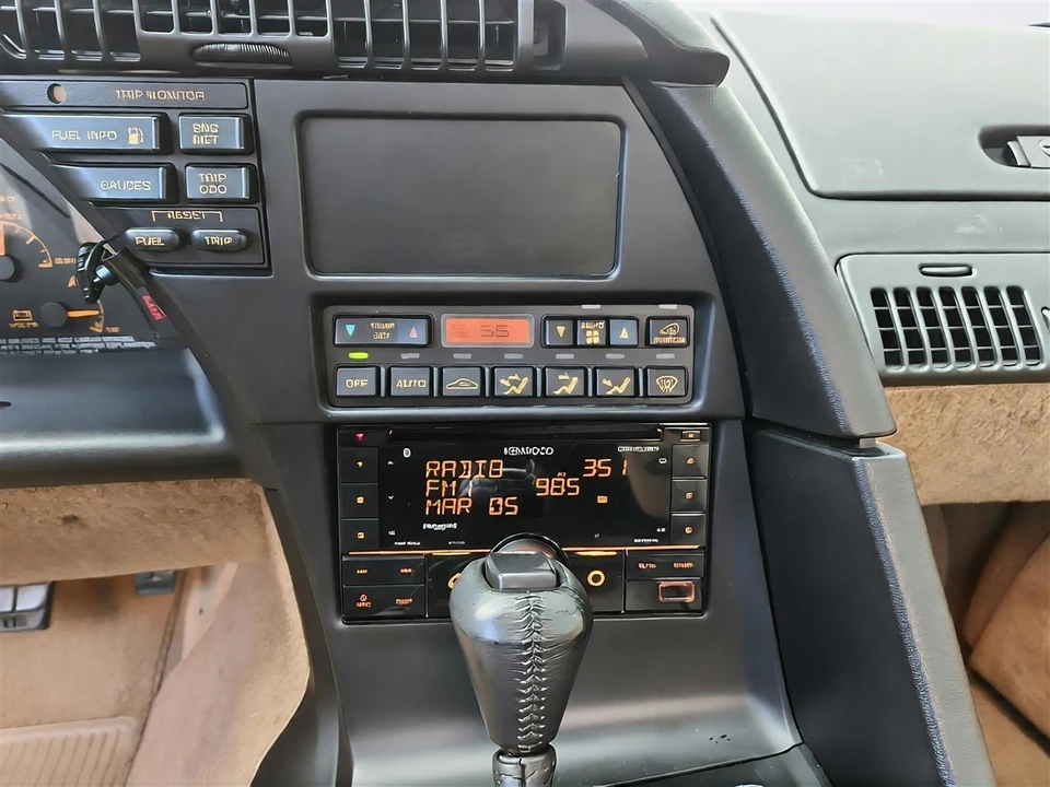 1992 Chevrolet Corvette C4 - Image 14 of 23