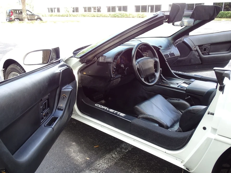 1992 Chevrolet Corvette C4 - Image 19 of 21