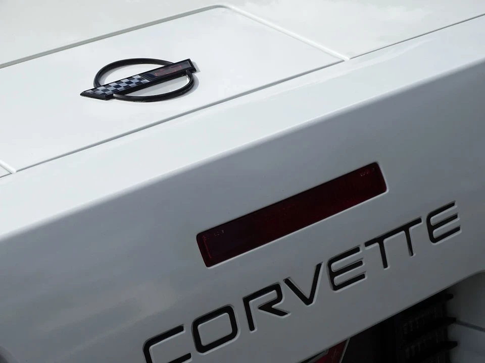 1992 Chevrolet Corvette C4 - Image 18 of 21