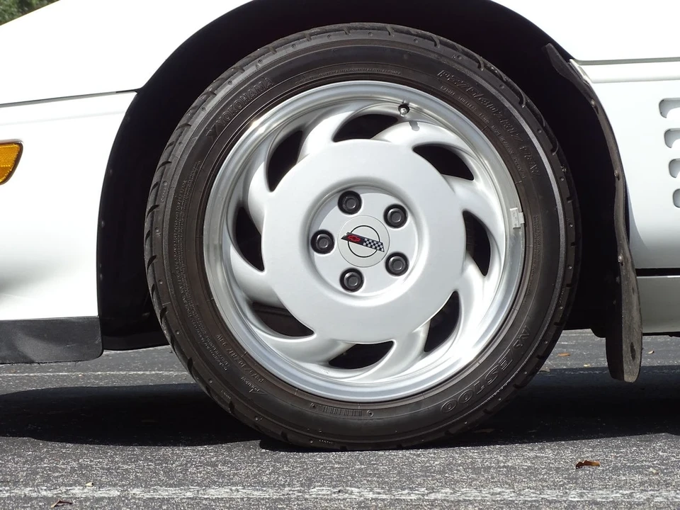 1992 Chevrolet Corvette C4 - Image 12 of 21
