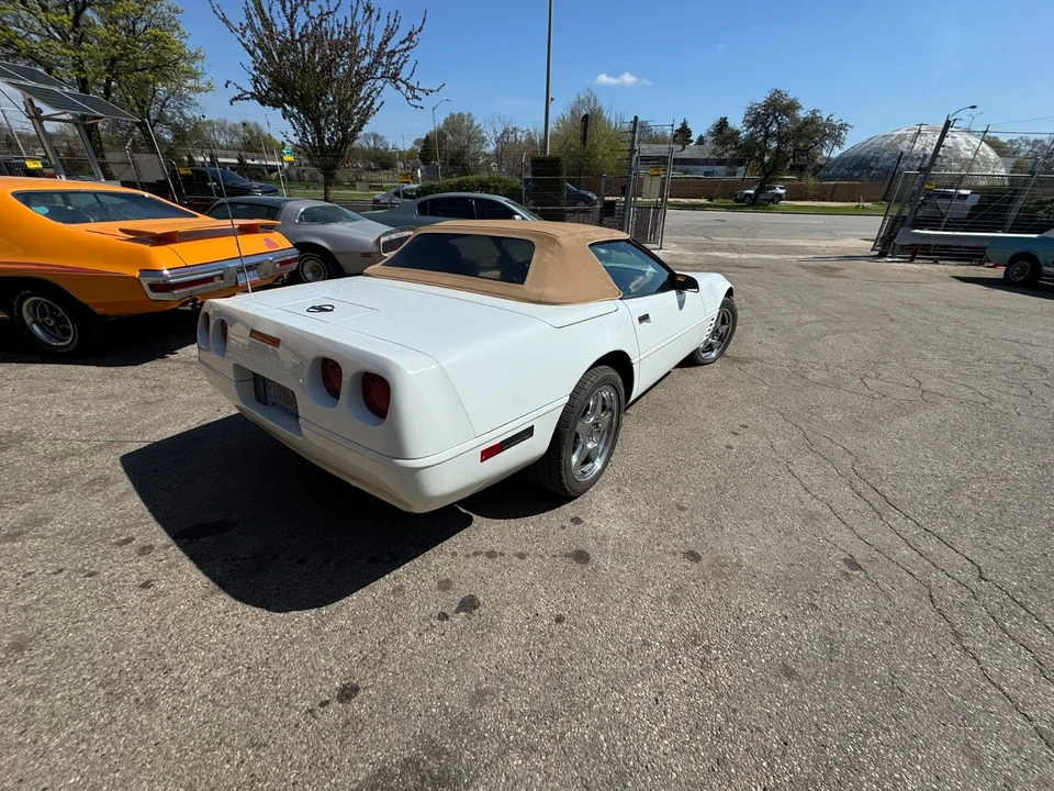 1992 Chevrolet Corvette C4 - Image 2 of 13