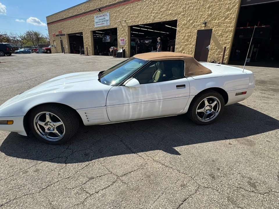 1992 Chevrolet Corvette C4 - Image 6 of 13