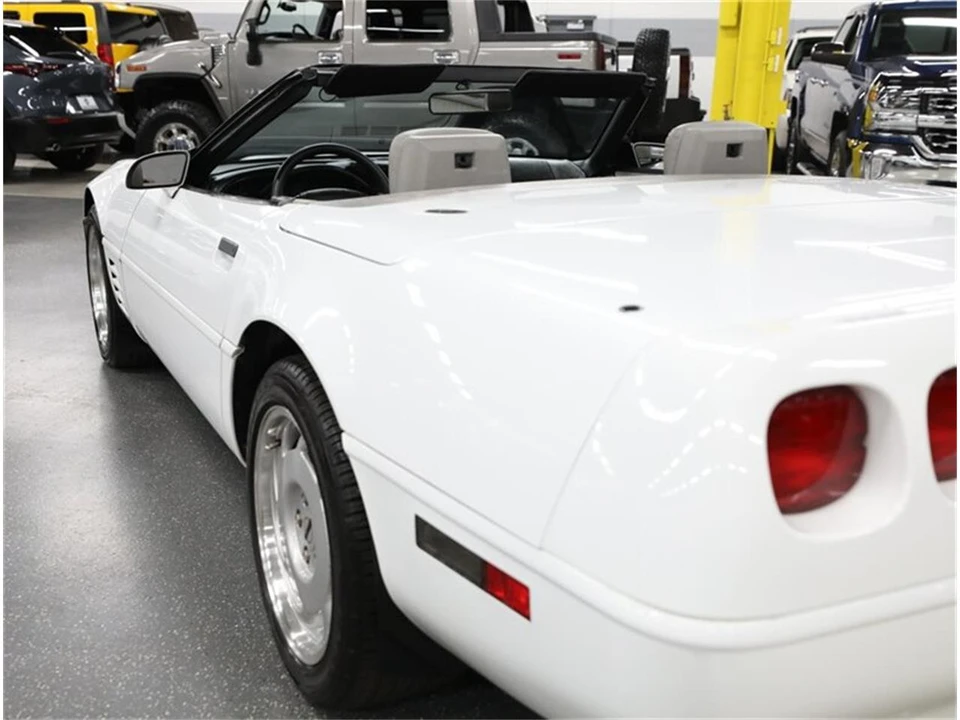 1992 Chevrolet Corvette C4 - Image 17 of 31