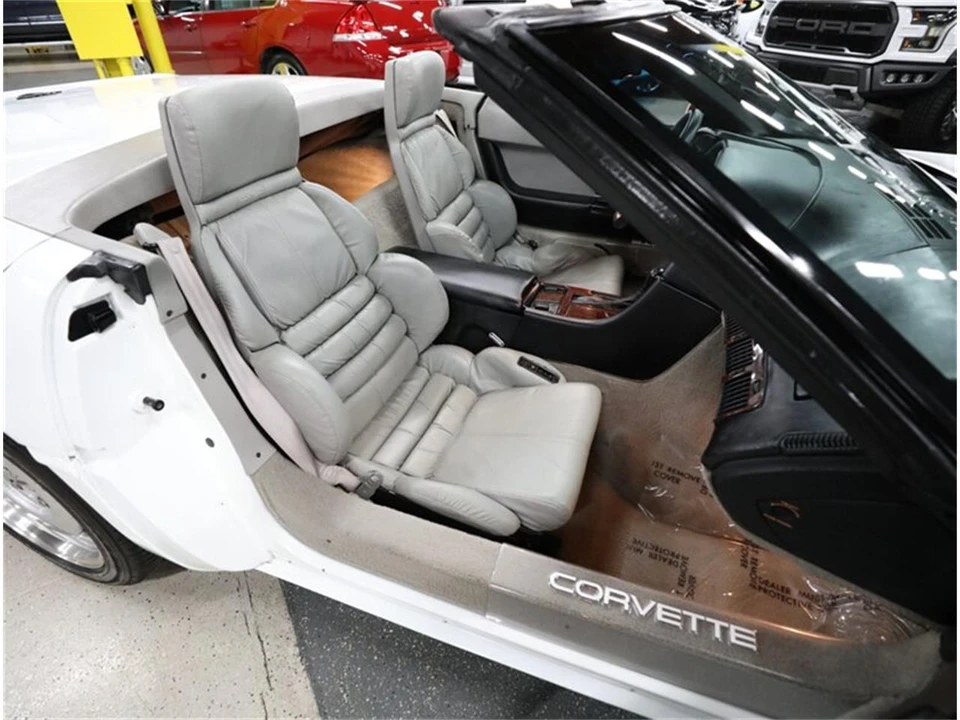 1992 Chevrolet Corvette C4 - Image 23 of 31