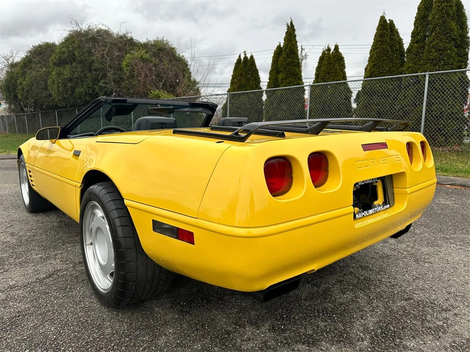 1992 Chevrolet Corvette C4 - Image 13 of 31