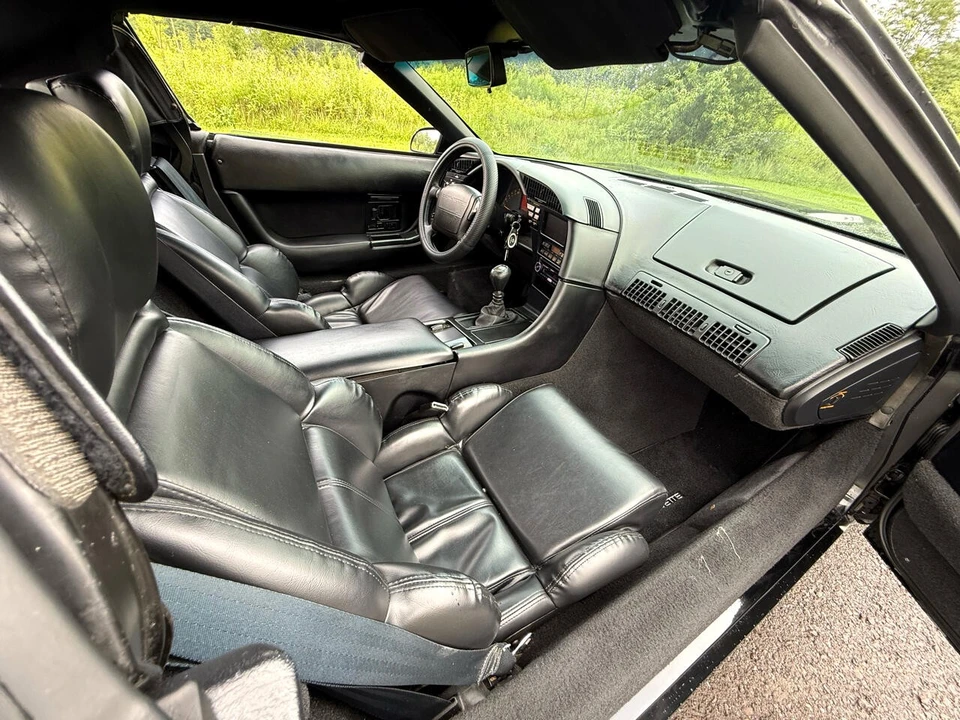 1992 Chevrolet Corvette C4 - Image 15 of 20