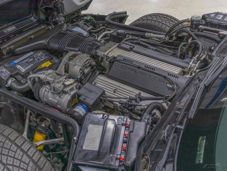 1992 Chevrolet Corvette C4 - Image 19 of 24