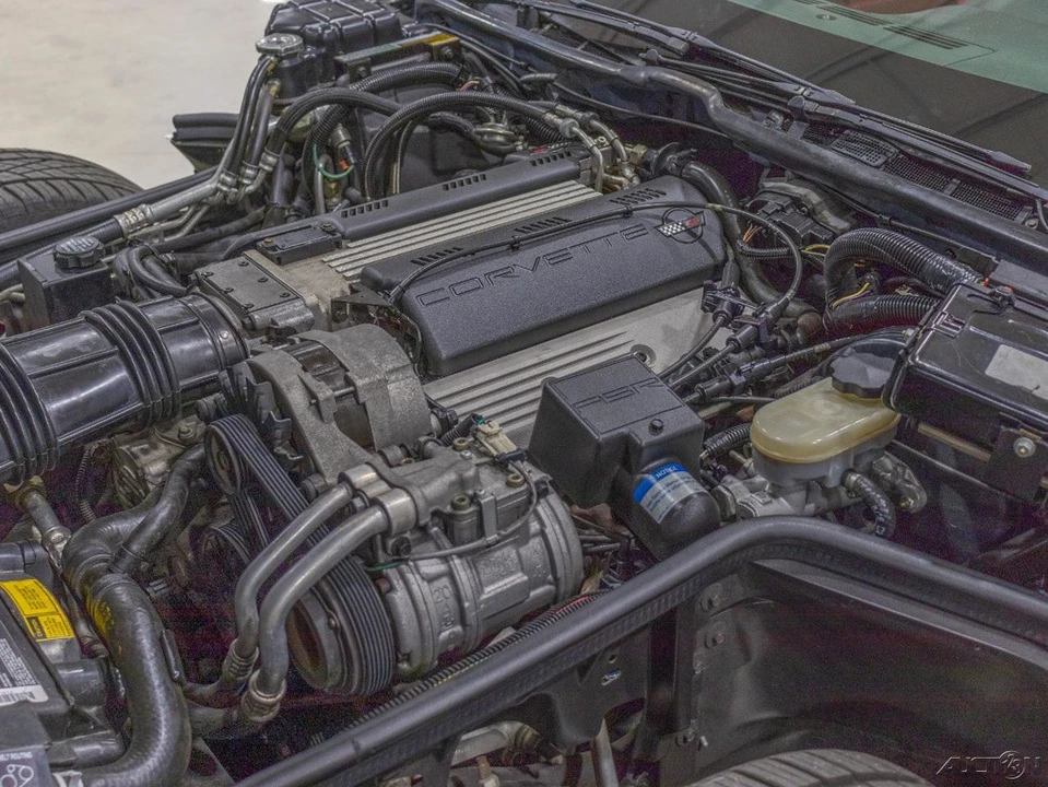 1992 Chevrolet Corvette C4 - Image 17 of 24