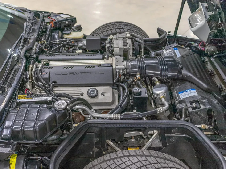 1992 Chevrolet Corvette C4 - Image 13 of 31