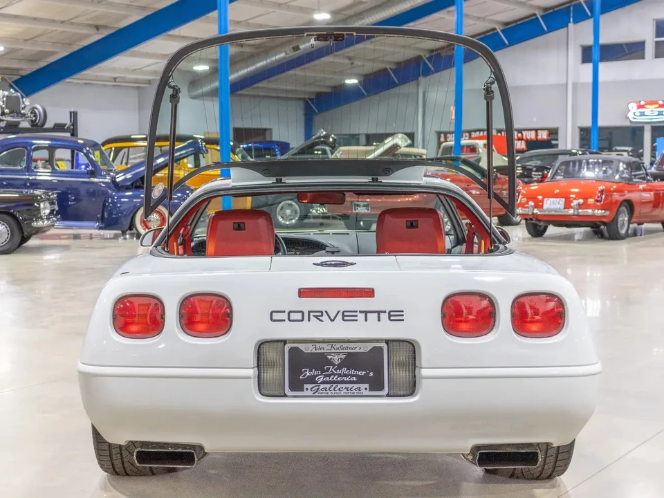 1992 Chevrolet Corvette C4 - Image 20 of 31