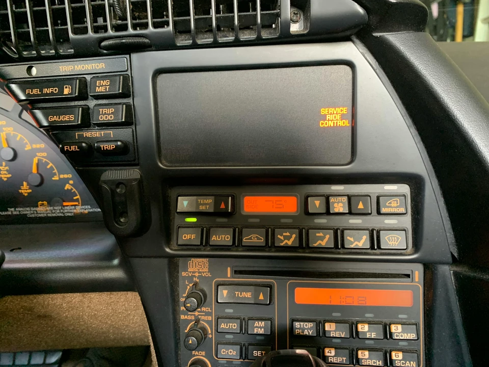 1992 Chevrolet Corvette C4 - Image 16 of 24