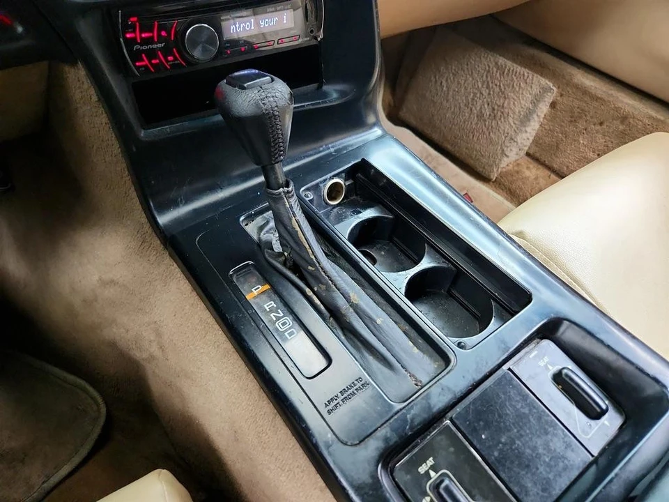 1992 Chevrolet Corvette C4 - Image 16 of 31