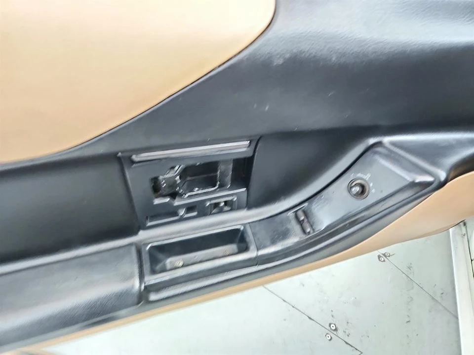 1992 Chevrolet Corvette C4 - Image 19 of 31