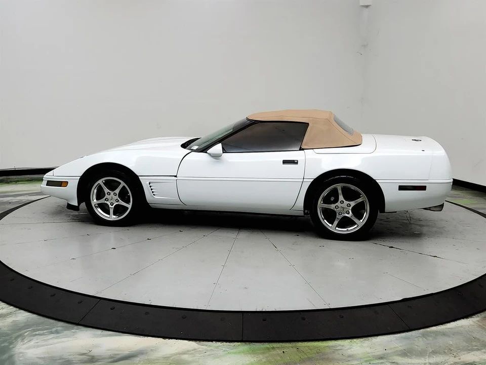1992 Chevrolet Corvette C4 - Image 8 of 31