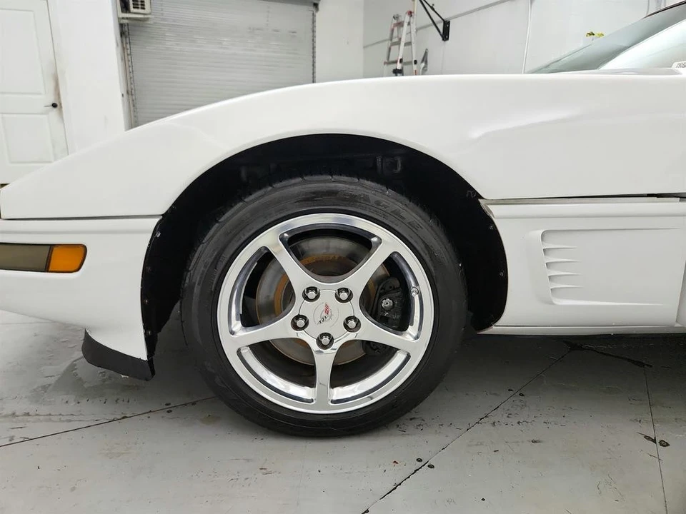 1992 Chevrolet Corvette C4 - Image 23 of 31