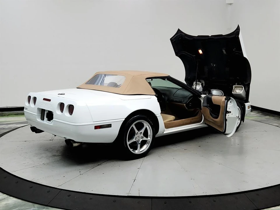 1992 Chevrolet Corvette C4 - Image 11 of 31