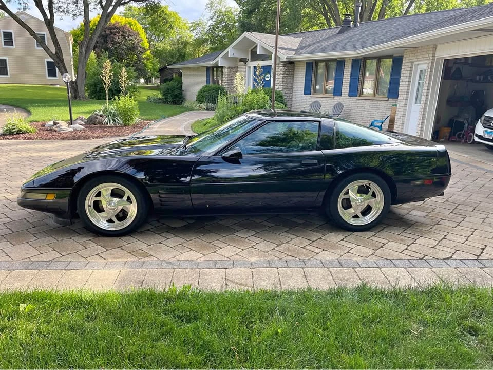 1992 Chevrolet Corvette C4 - Image 1 of 7